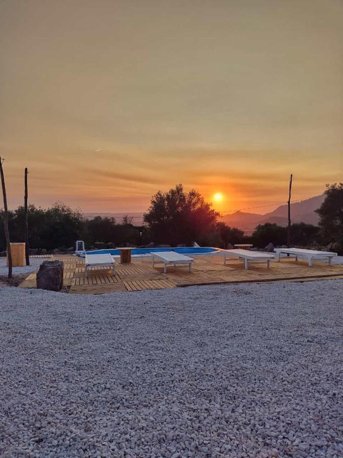 Pasare Glamping_Anglonaruralexperience Hotel Perfugas Bagian luar foto